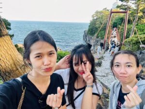 taking selfie at kadowaki suspension bridge